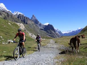 Mountain Bike Tour de Mont Blanc